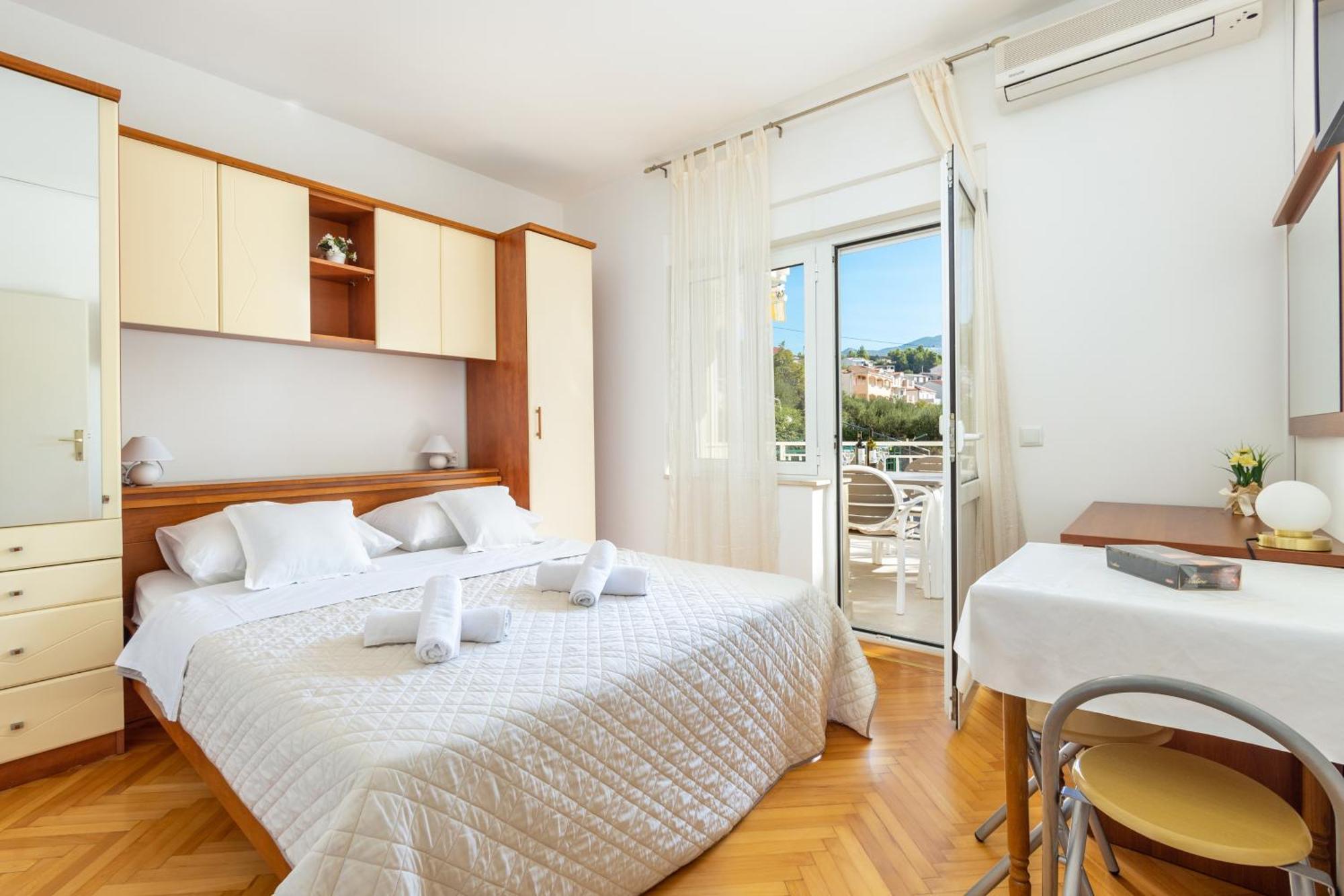 Apartments By The Sea Duce, Omis - 946 Bagian luar foto